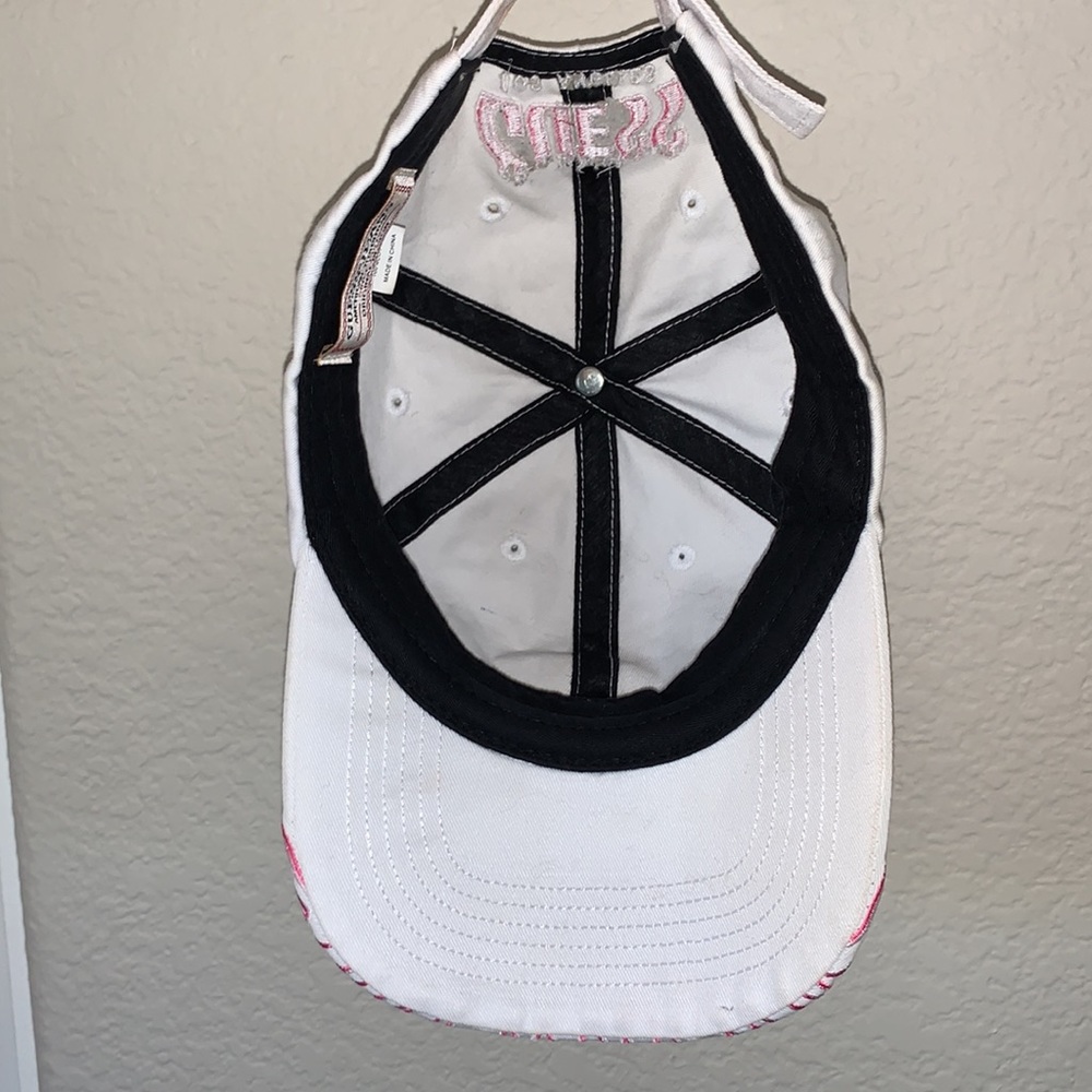 GUESS hat - Picture 4 of 7